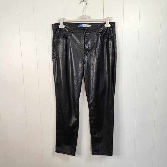 Old Navy High Rise OG Straight Faux Leather Black Ankle Pants Size 14 Minimalist - Picture 3 of 10